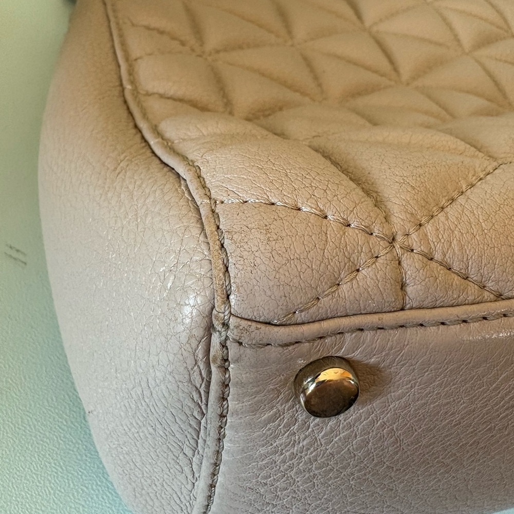 Kate Spade | Neutral Lavender Quilted Women's Medium Shoulder Bag - Picture 10 of 16